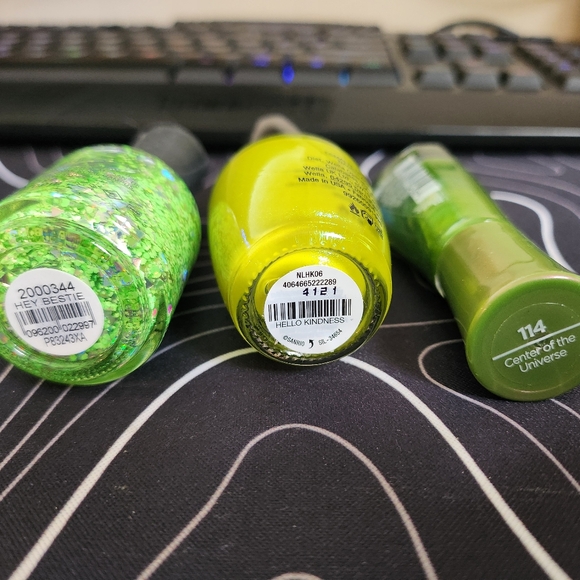 Green Polish Bundle - Picture 2 of 2
